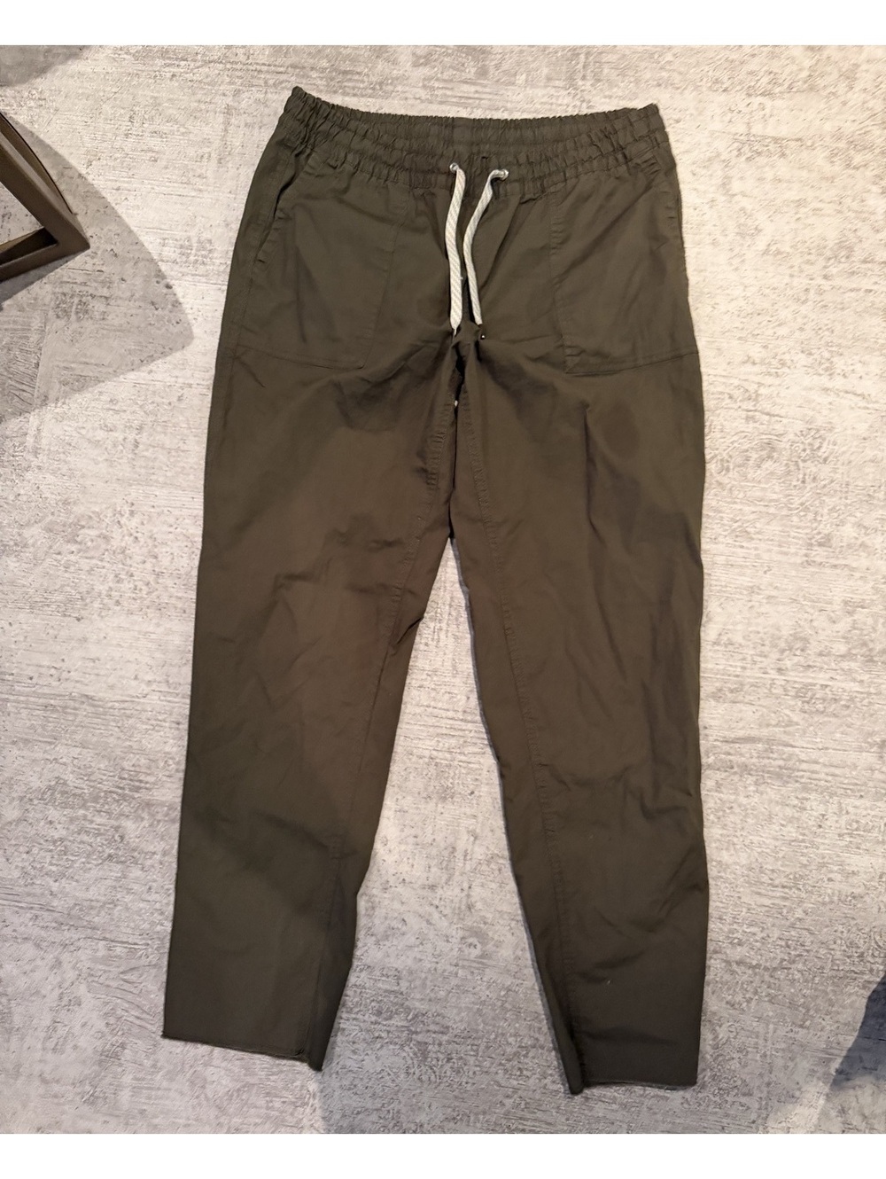 NWOT VUORI Women’s Ripstop Jogger Pants drawstring waist Olive green M - Picture 2 of 5